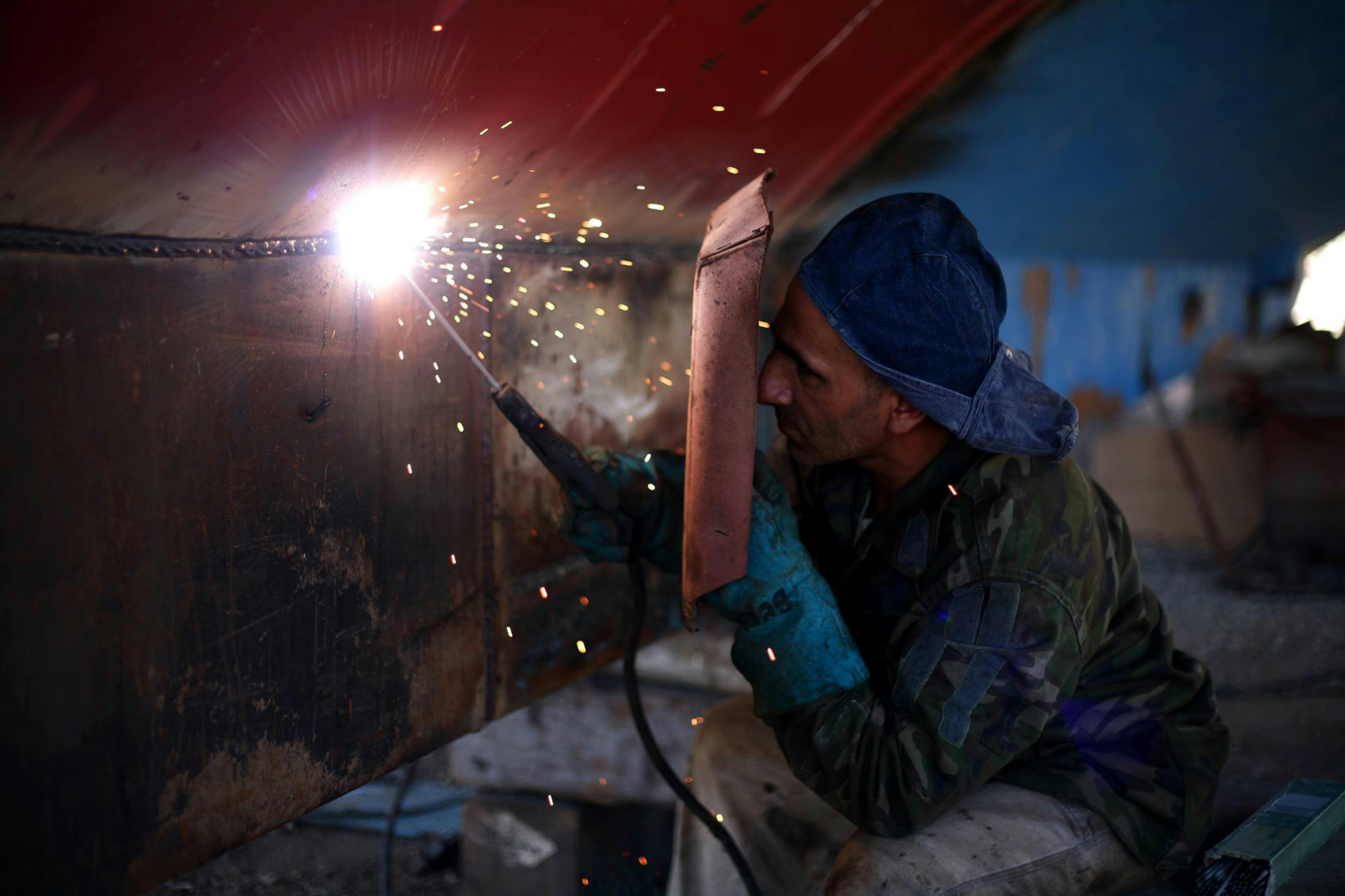 Engine repair services